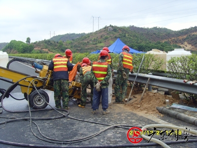 揭普高速排水顶管工程